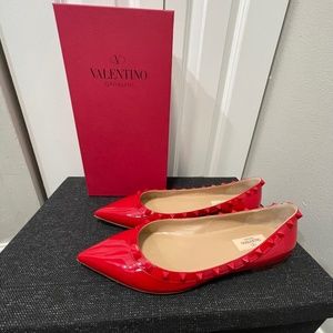 $890+NEW Valentino Garavani Red Pathent Leather Monochrome Flats IT 40/US9-9.5